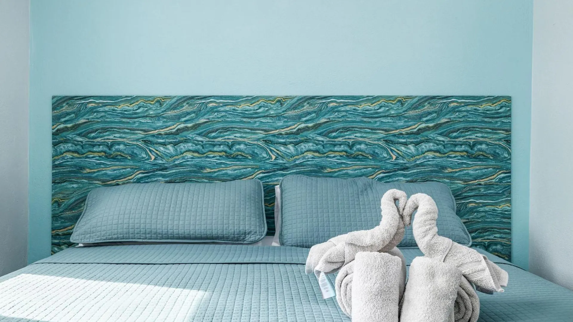 The Lizard Apartment Palm Beach